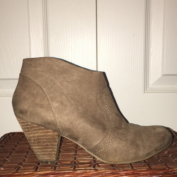 Francesca’s Booties - Picture 2 of 3